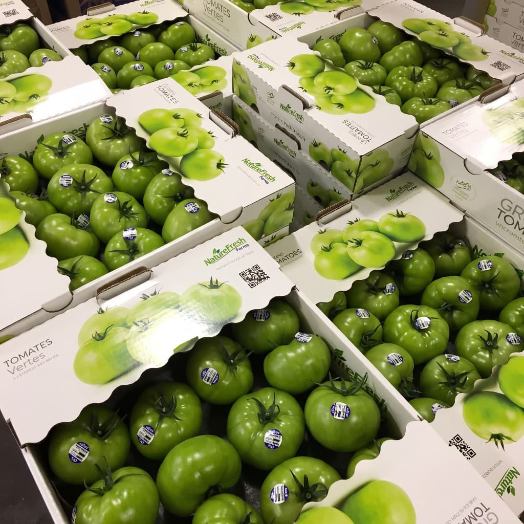 Fresh produce sorting and export packaging
